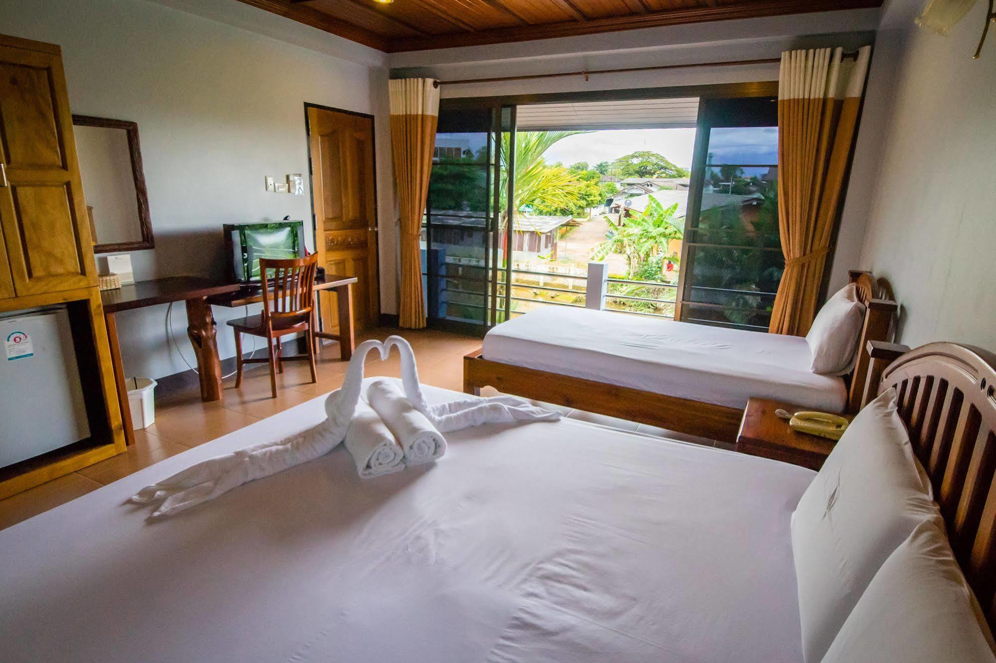Baanrimnam Resort Trat Extérieur photo