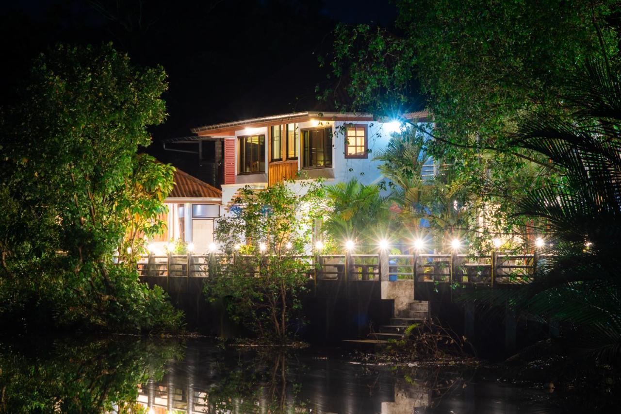 Baanrimnam Resort Trat Extérieur photo