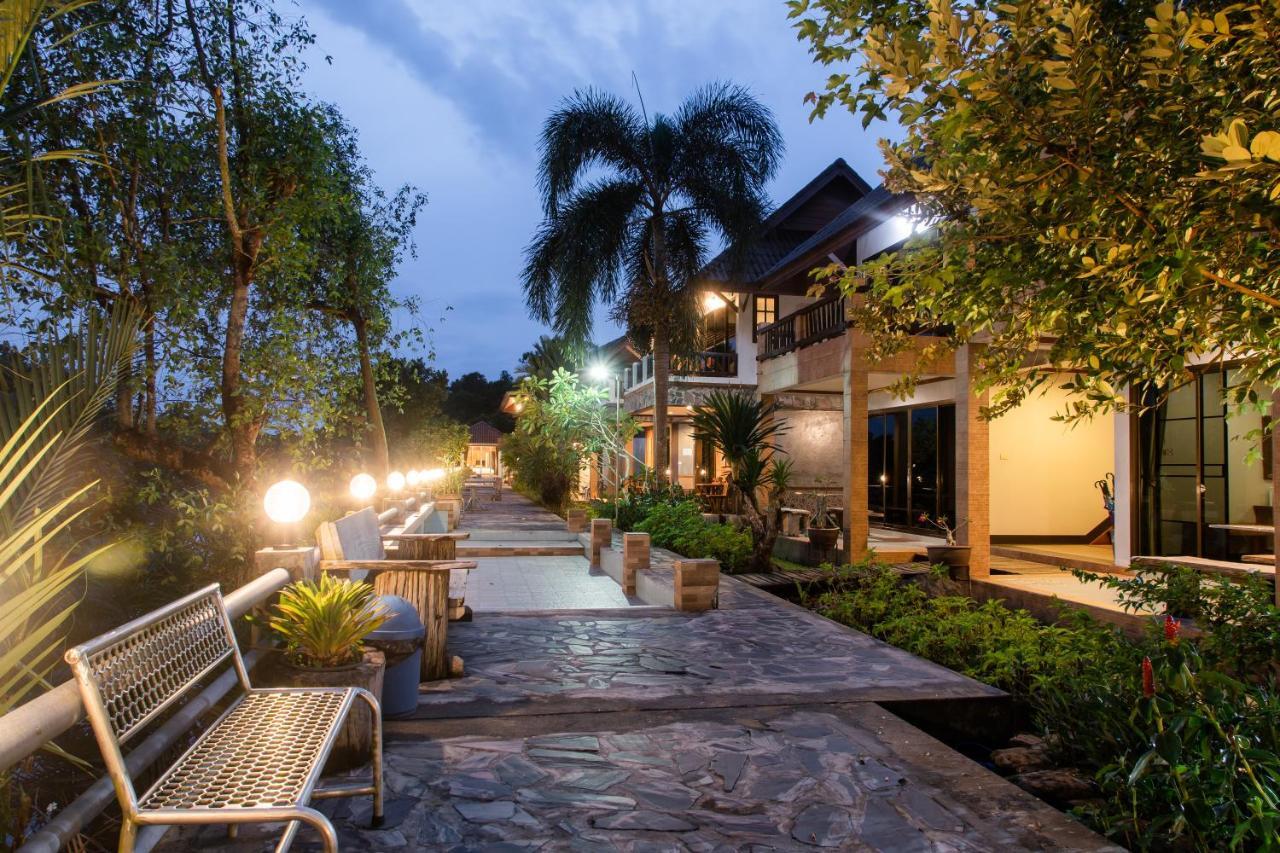 Baanrimnam Resort Trat Extérieur photo